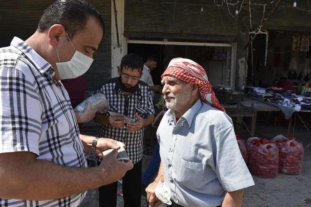 Ji bo xweparastina ji Koronavîrusê li Şêxmeqsûd û Eşrefiyê lixwekirina maskan hate ferzkirin