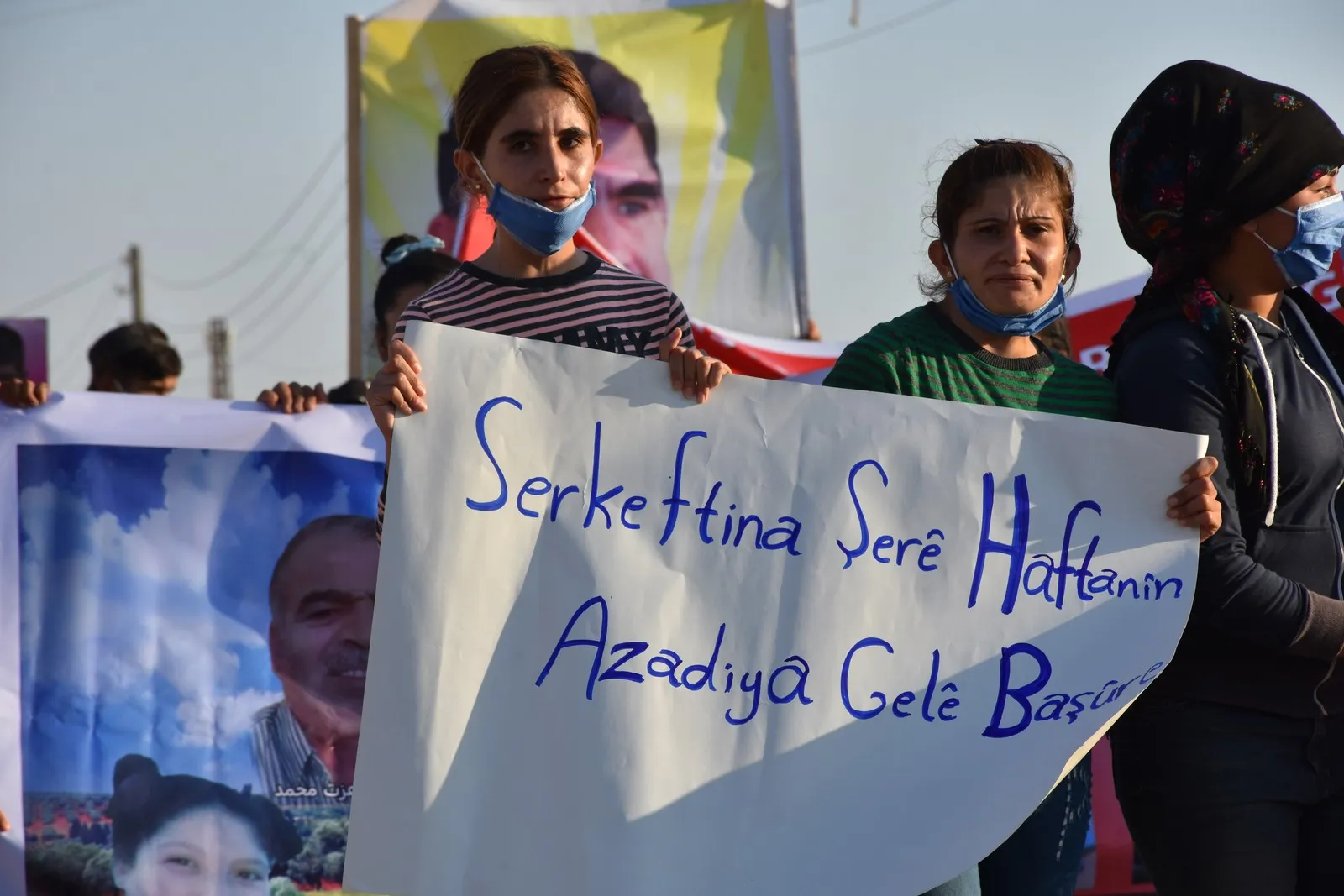 ​​​​​​​'Tirkiyê ji bo ku ciwanan ji doza sereke dûr bixe siyasetên sîxurkirinê dimeşîne'