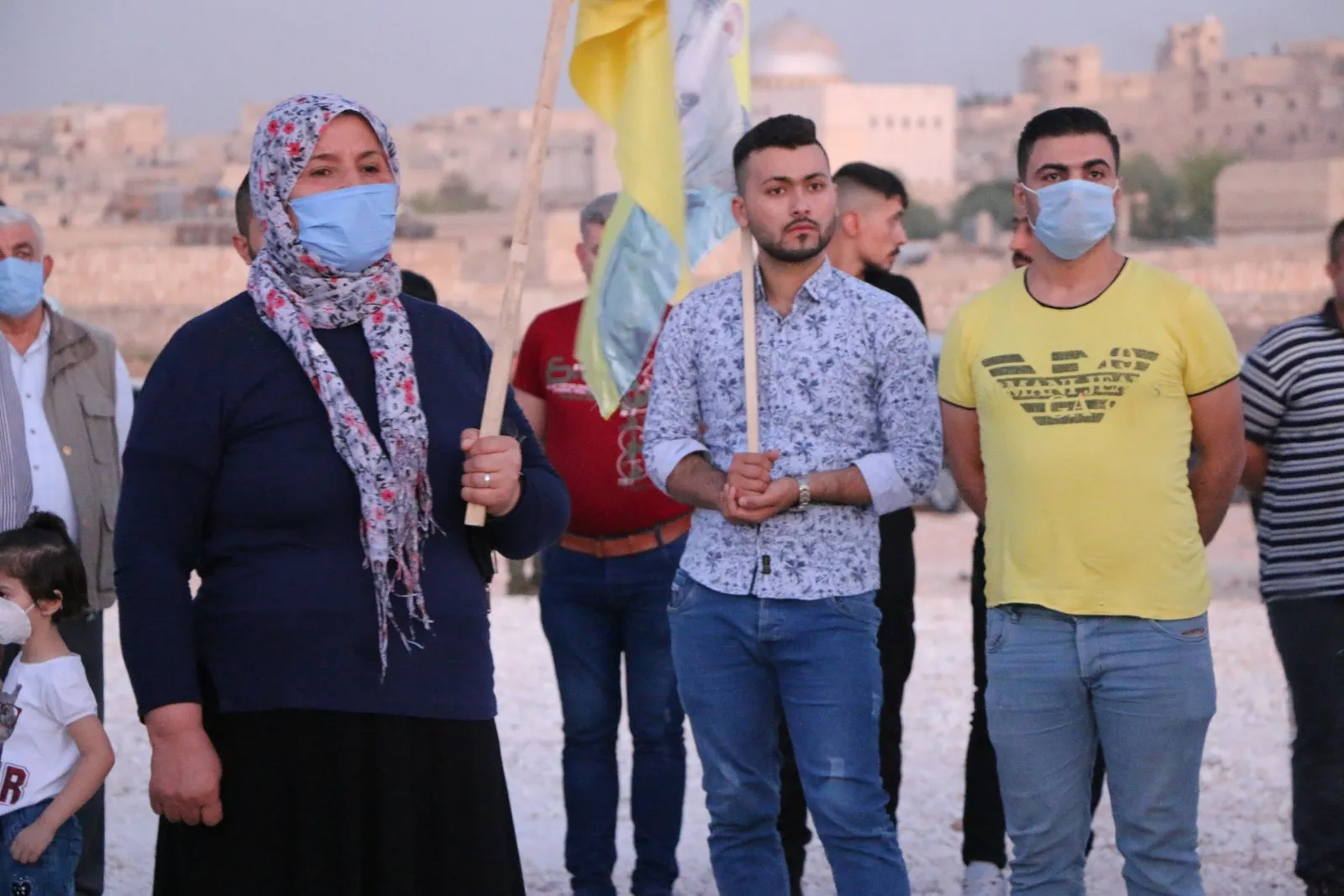 Şêniyên Helebê di salvegera 15`ê Tebaxê de serdana goristana şehîdan kirin