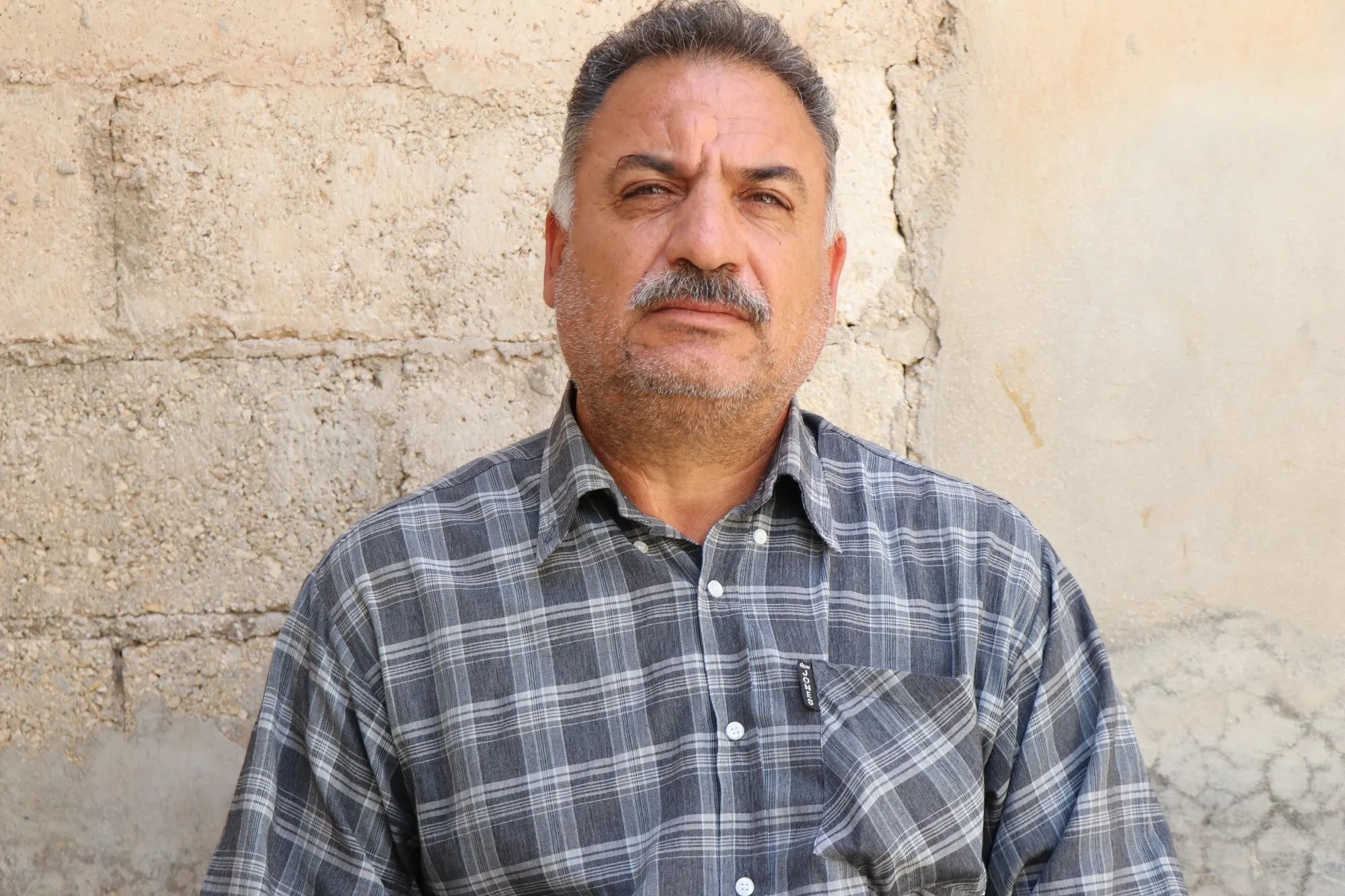 ​​​​​​​Têkoşer Dozdar; kesayeteke fermandar û bi hêz