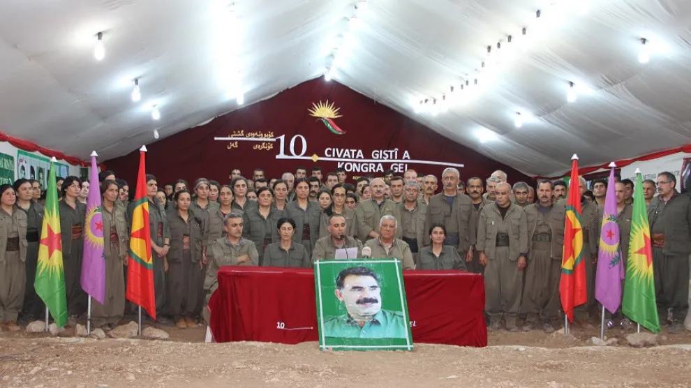 KCK: Em dest bi pêngava ‘Bes e ji tecrîd, faşîzm û dagirkeriyê re; dem dema azadiyê ye’ dikin