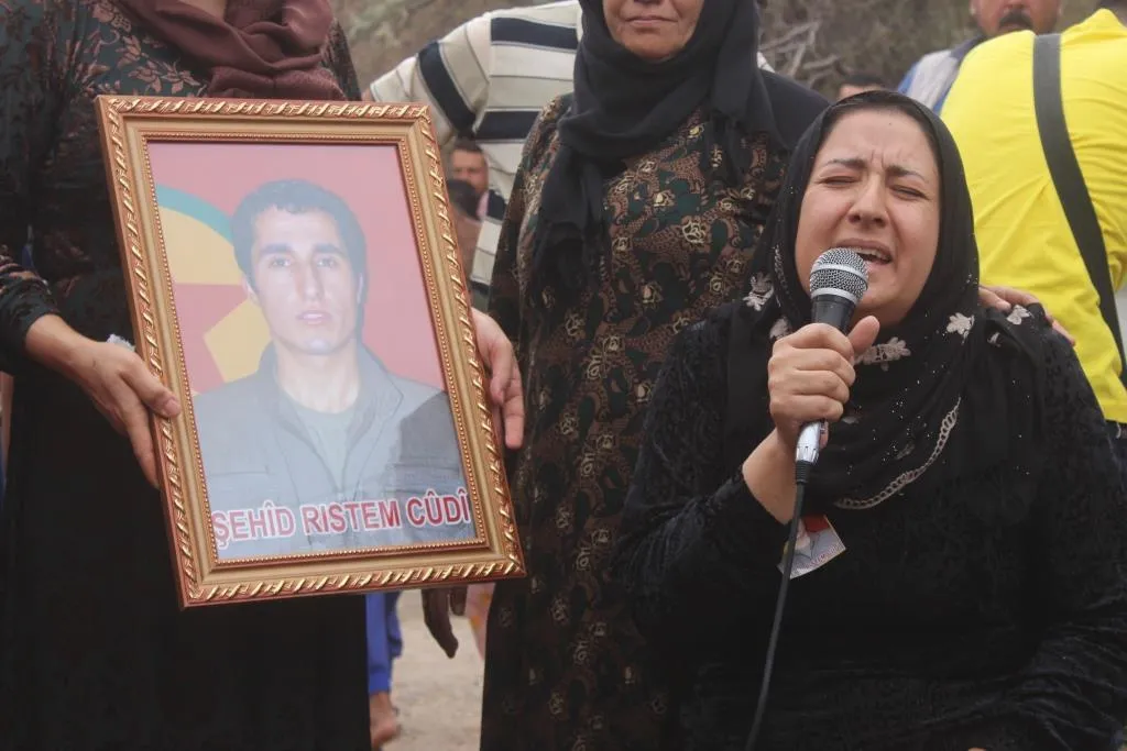 Merasîma şehîd Silêman Hesen li Dirbêsiyê hate lidarxistin
