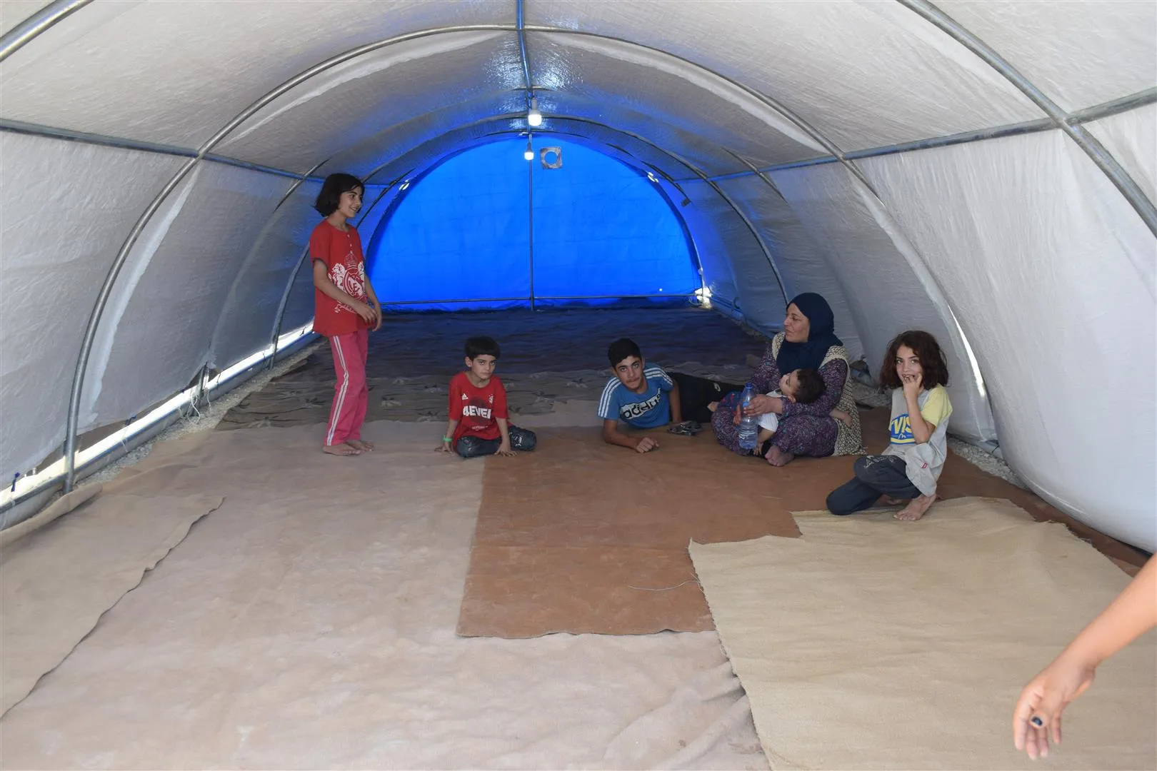 Kampa Serêkaniyê dest bi pêşwazîkirina beşa yekemîn a malbatên koçberan kir