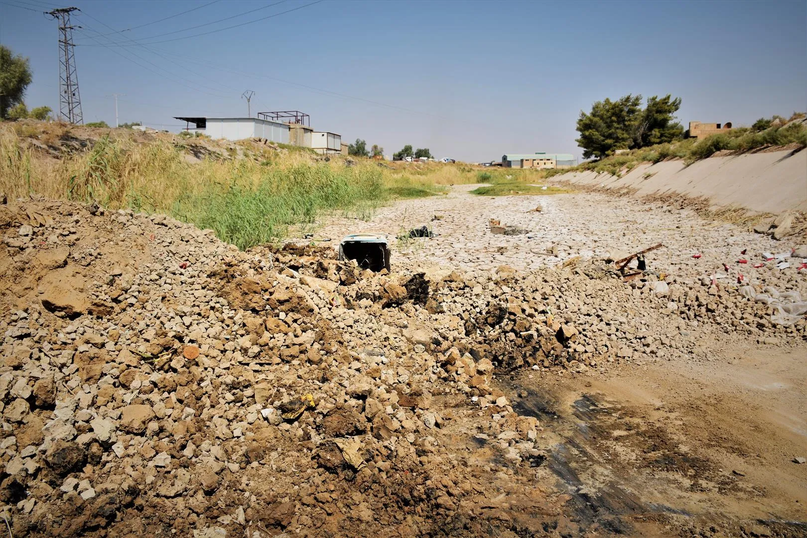 Şaredariya Hesekê dest bi paqijkirina çemê Ceqceqê kir