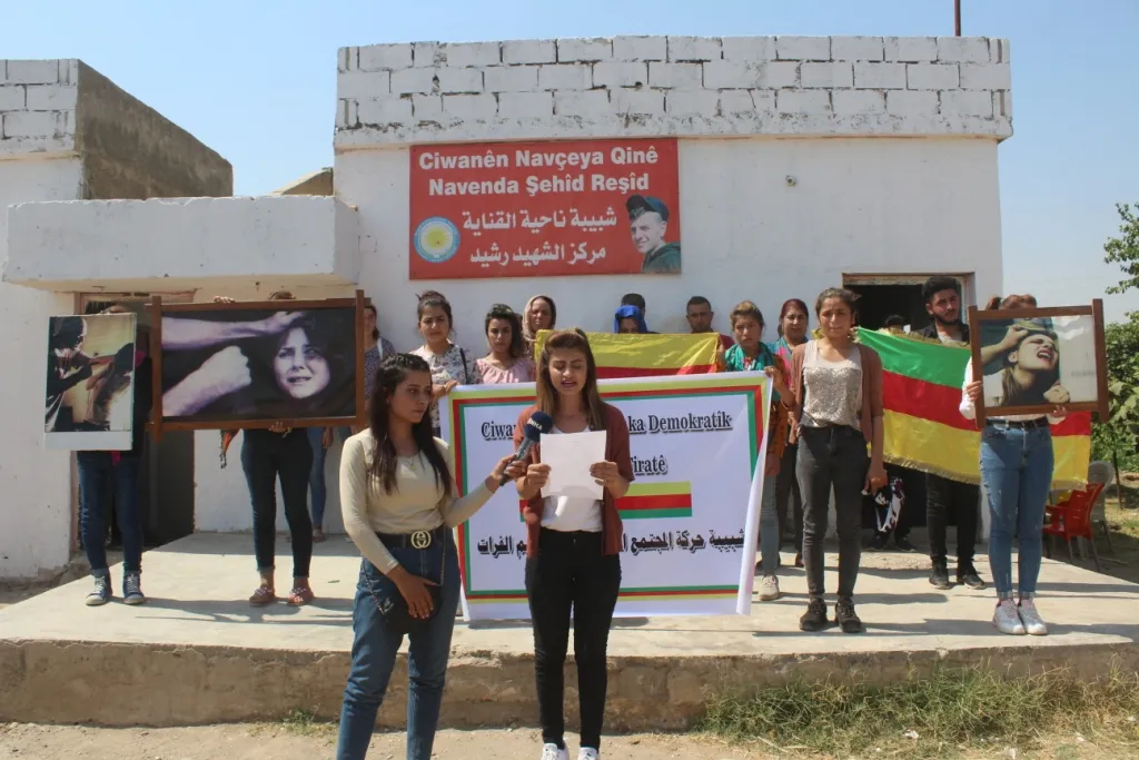 ​​​​​​​Ciwanên TEVDEM’ê li Kobanê daxuyaniyek ji bo mafên jinan da