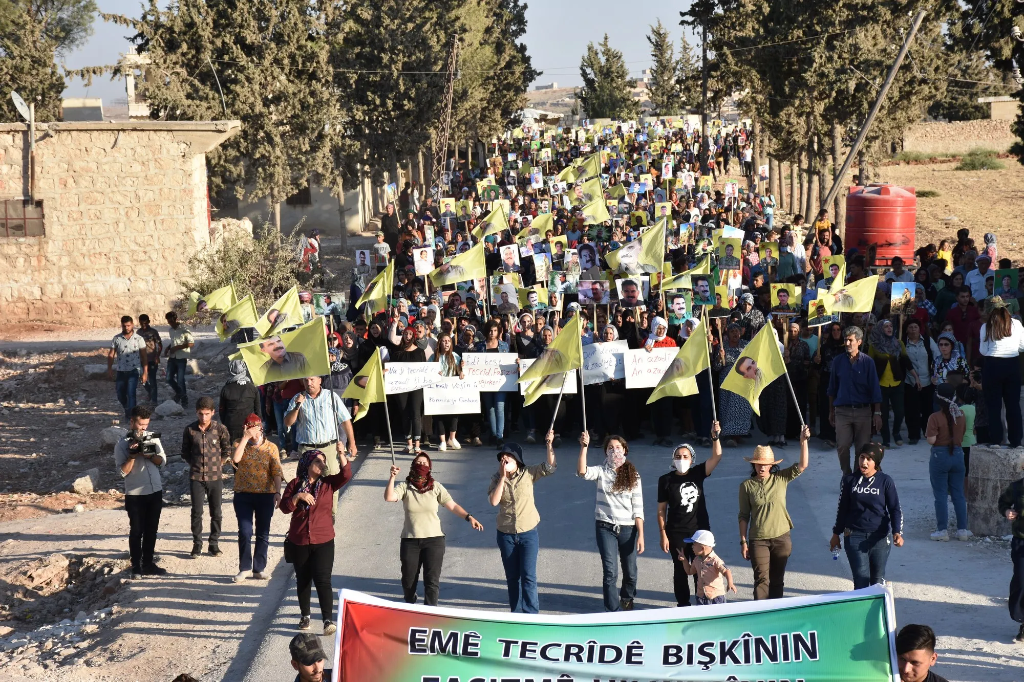 Şêniyên Efrînê piştgirî dane pêngava KCK'ê