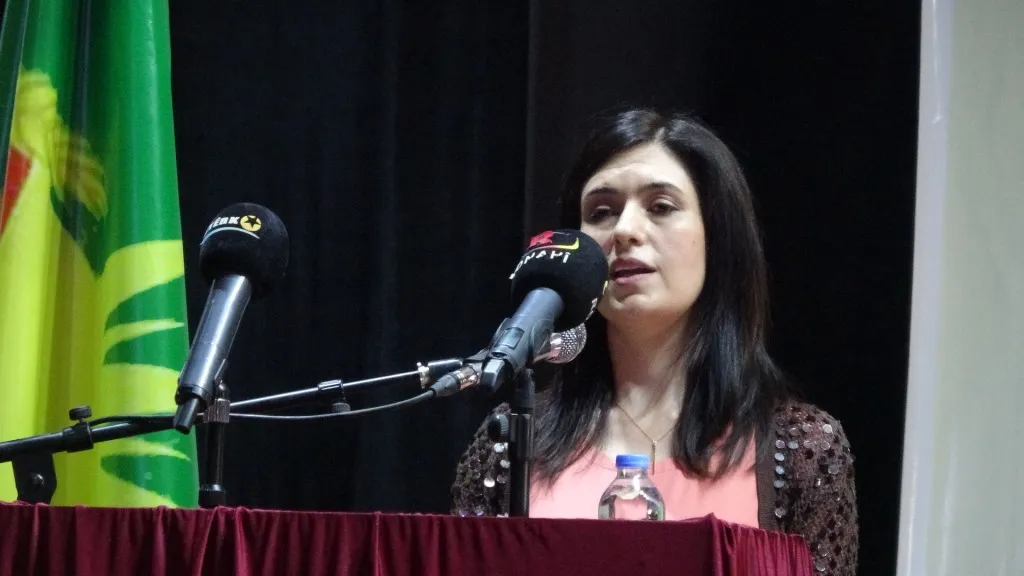 Konferansa 4'emîn a Kongreya Star a Kobanê hate lidarxistin