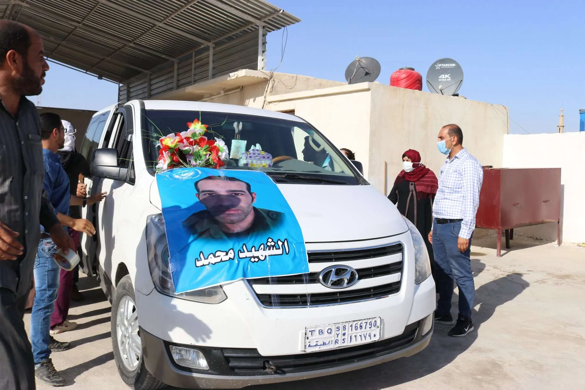 Cenazeyê şehîd Mihemed El-Îsa li Tebqayê hate veşartin