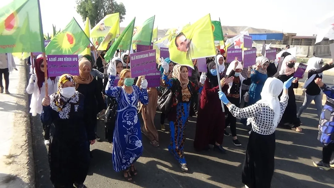 Şêniyên Til Birakê li dijî dagirkerî û tecrîdê meşiyan