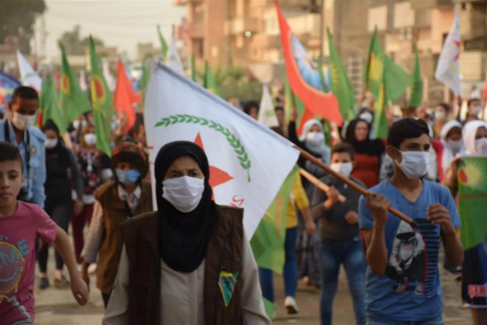Berxwedana Heftenînê li Hesekê û Helebê hate silavkirin