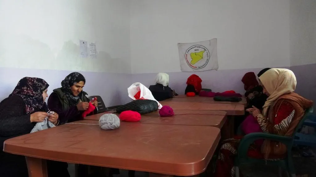 Komîteya jinan a Reqayê derfetên kar ji jinan re peyda kir