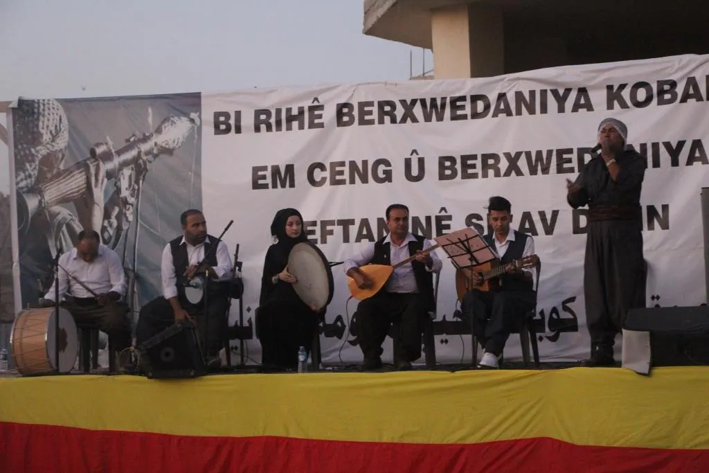 'Bi rihê berxwedana Kobanê em berxwedana Heftenînê silav dikin'