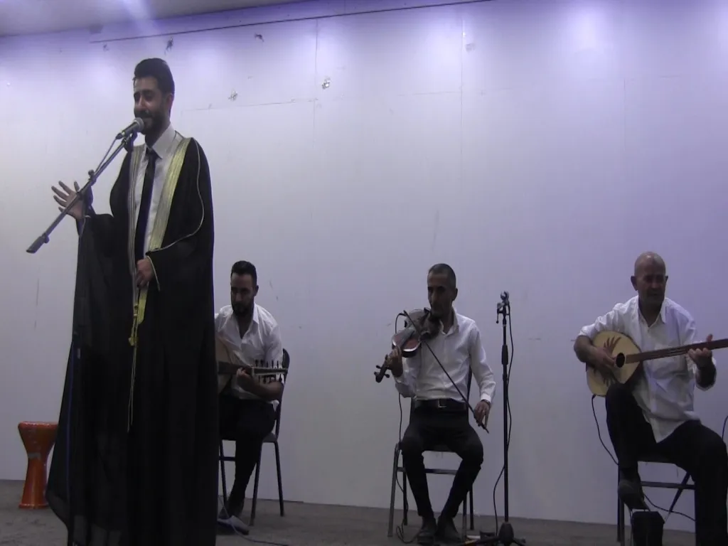 ​​​​​​​Hunermend Serdar Şerîf li Reqayê konserek da