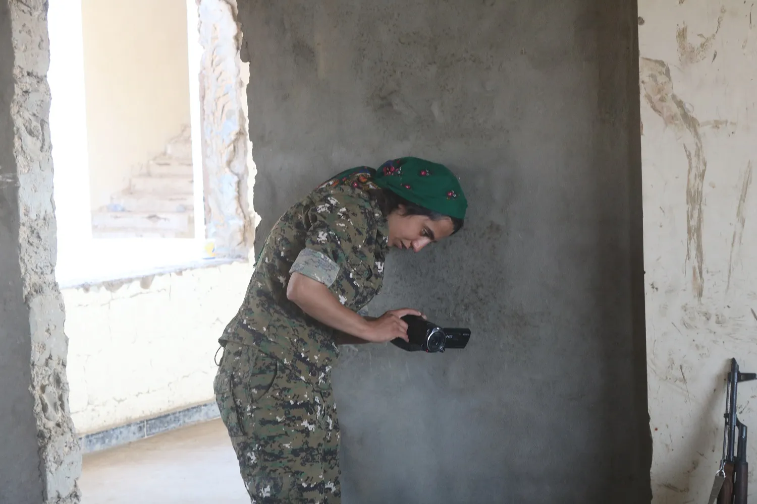 YPJ: Em ê bi pênûsa Dilovan dîroka azadiyê binivîsînin