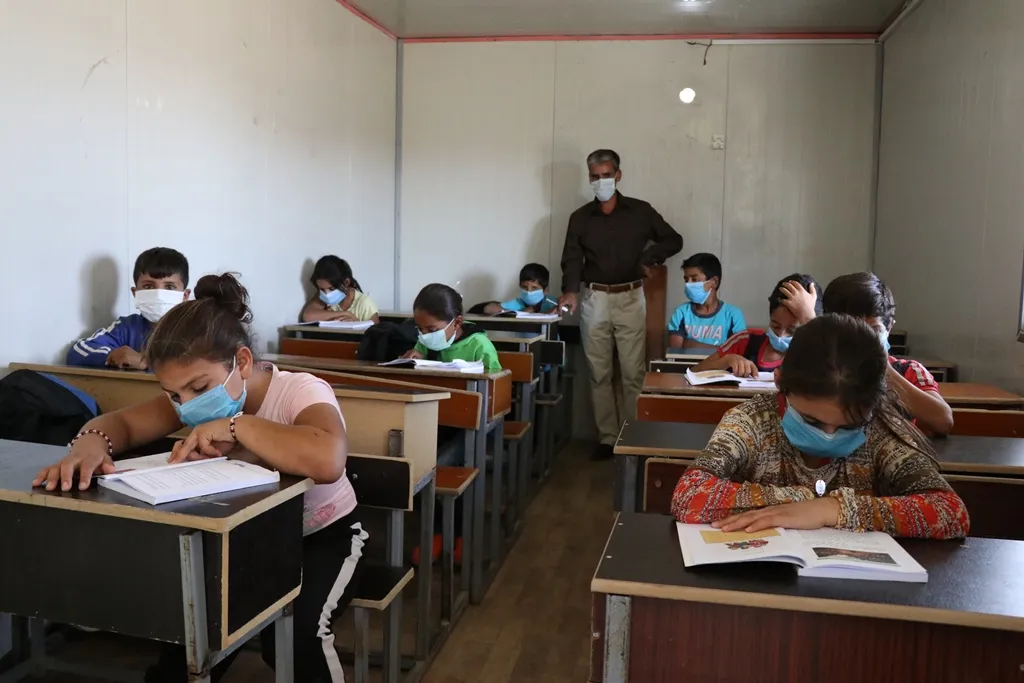 Li kampên koçberan dibistan hatin vekirin