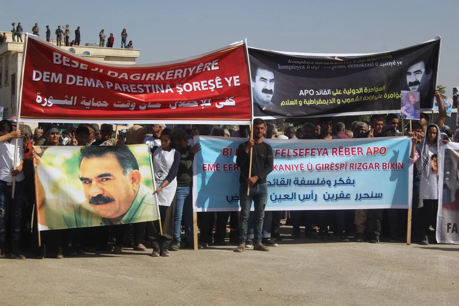 Şêniyên Efrînê: Vîna me ji komployan xurttir e