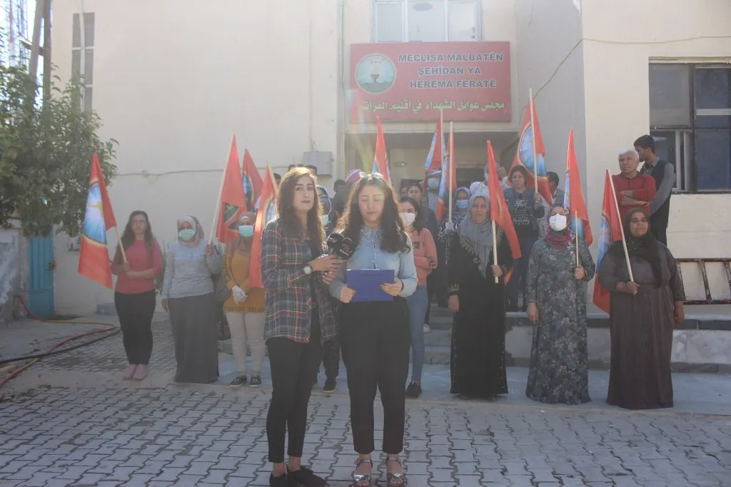 Malbatên Şehîdan ên Firatê jî li hemberî daxwaza ENKS`ê nerazîbûn nîşan dan