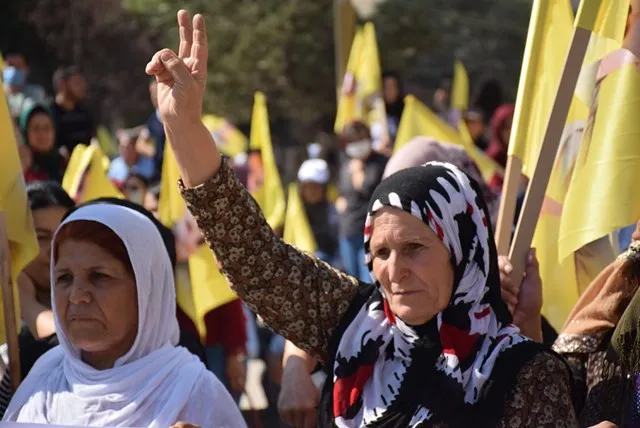 ​​​​​​​Şêniyên Qamişloyê: Rêber Ocalan sembola aştiyê ye