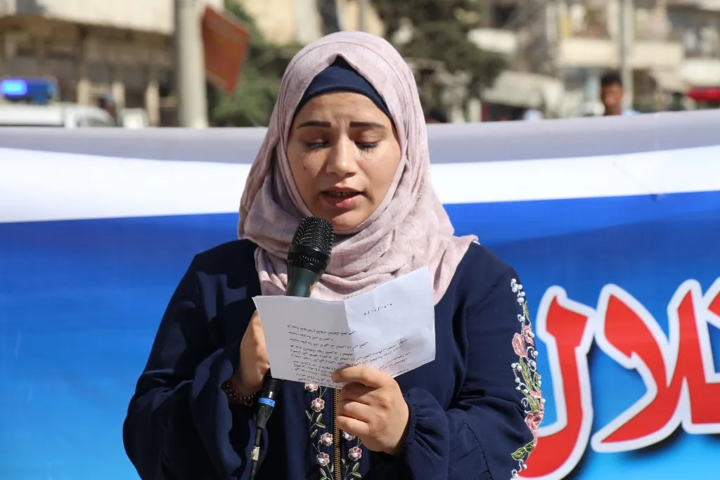 Şêniyên Minbicê di salvegera êrişên dewleta Tirk ên li dijî Serêkaniyê û Girê Spî de meşiyan