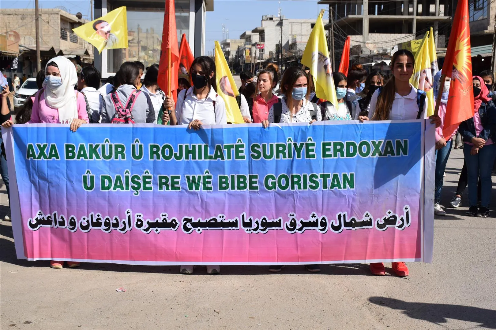 ‘Divê ciwanên herêmê ji bo bersivdayîna êrişên dagirkeriya Tirk amade bin’