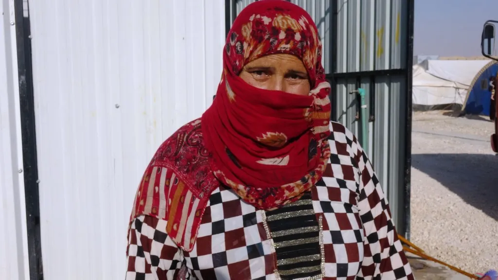 Rêveberiya Kampa Girê Spî derfetên kar ji koçberan re peyda dike