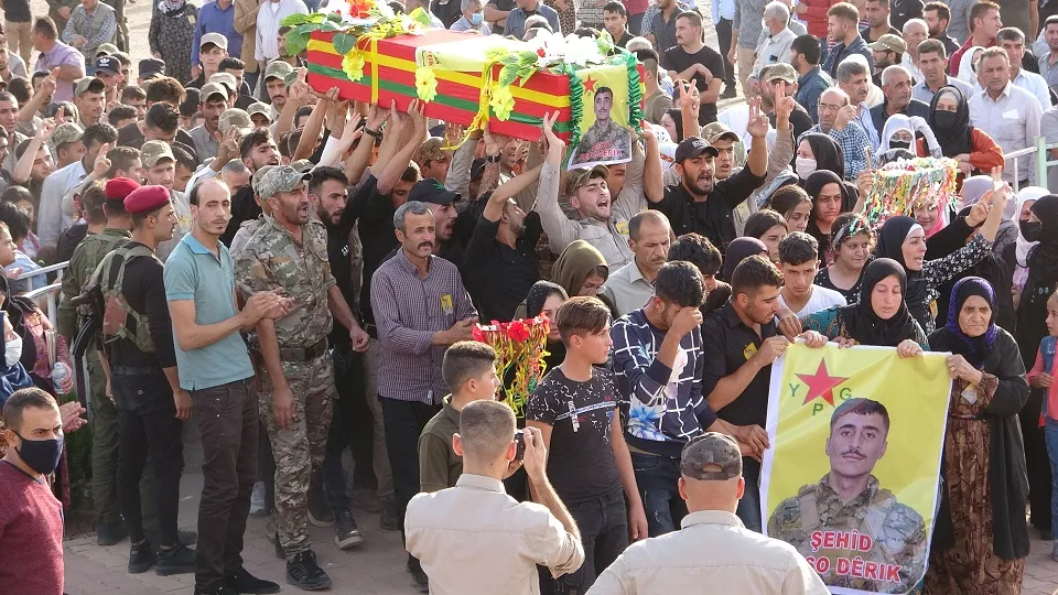 Şehîdê QSD'ê Reşo Dêrik bi merasîmekê hate veşartin