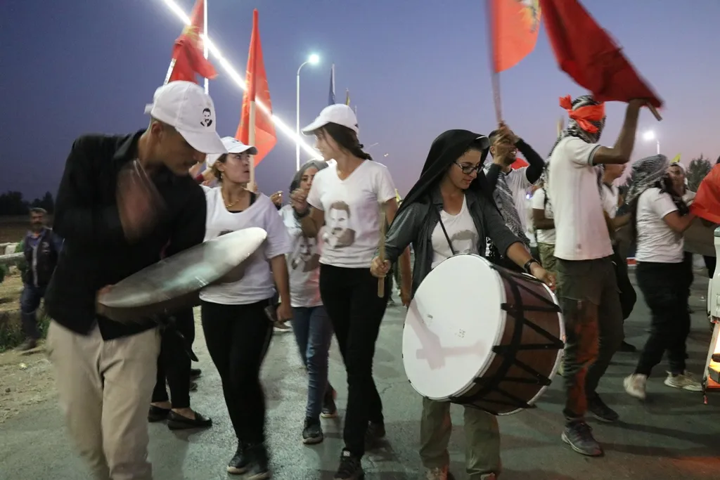 ​​​​​​​Meşa dirêj a ciwanên şoreşger li Dêrikê bi dawî bû