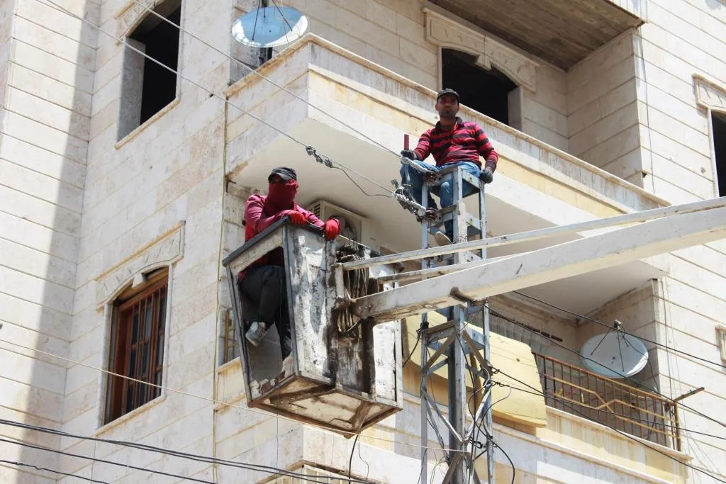 Piştî xebatên 6 mehan kehrebe bi rêjeya ji sedî 65 gihaşt taxên Reqayê