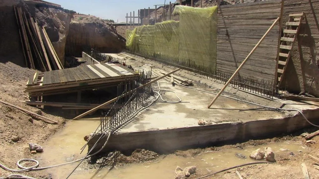 Nivîsgeha Xizmetguzariyên Pîşeyî ya Reqayê 7 piran sererast dike