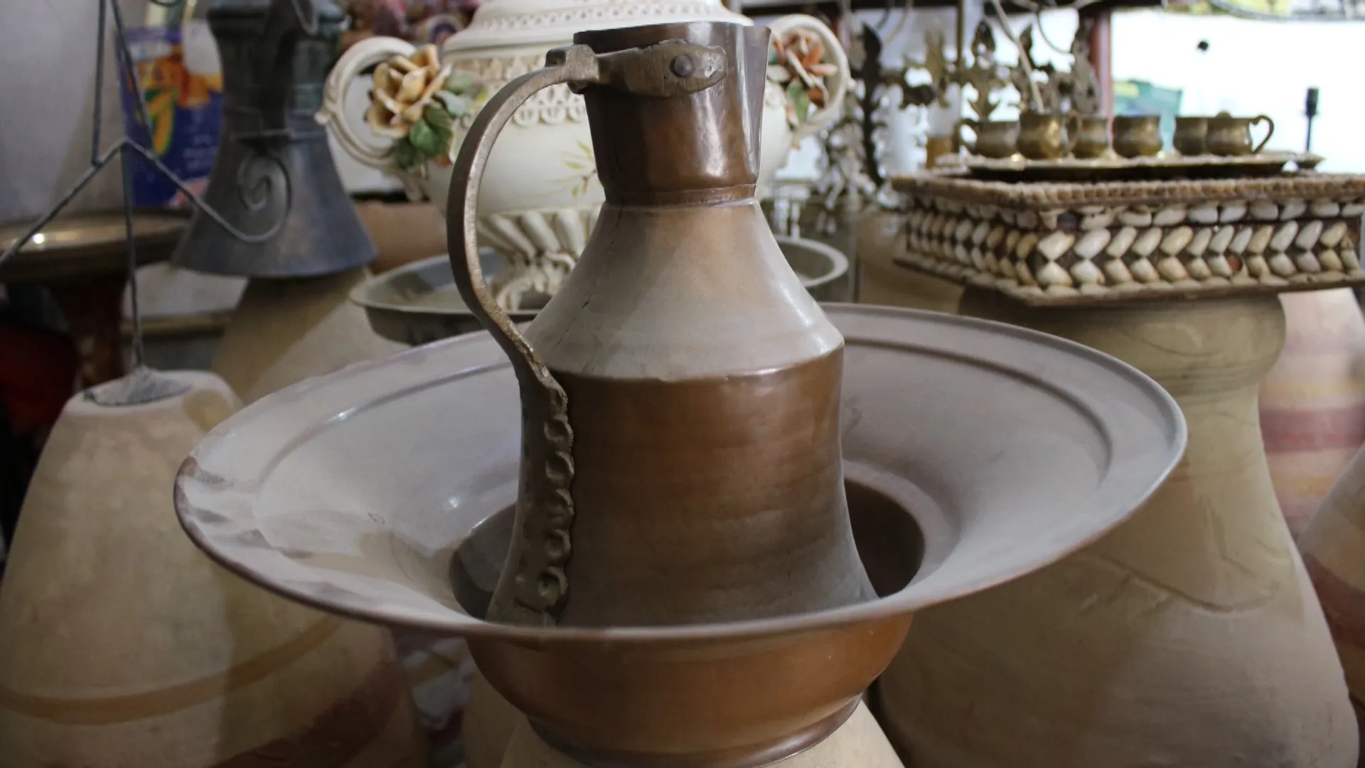 Çîroka firoşkarekî tiştên kevnar