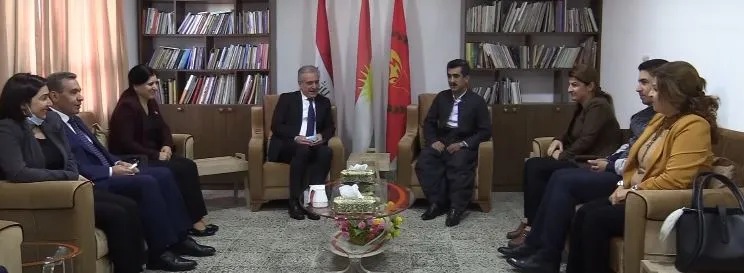 Şandeya KNK`ê li Silêmaniyê bi Tevgera Azadî re civiya