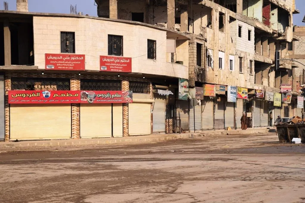 Li Qamişlo, Hesekê, Tebqa û Reqayê qedexeya giştî dest pê kir