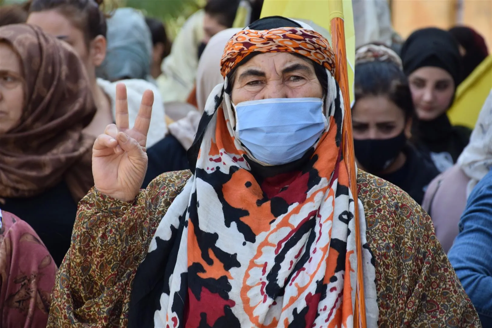 Dayikên şehîdan êrişên dewleta Tirk ên li dijî Başûr şermezar kirin
