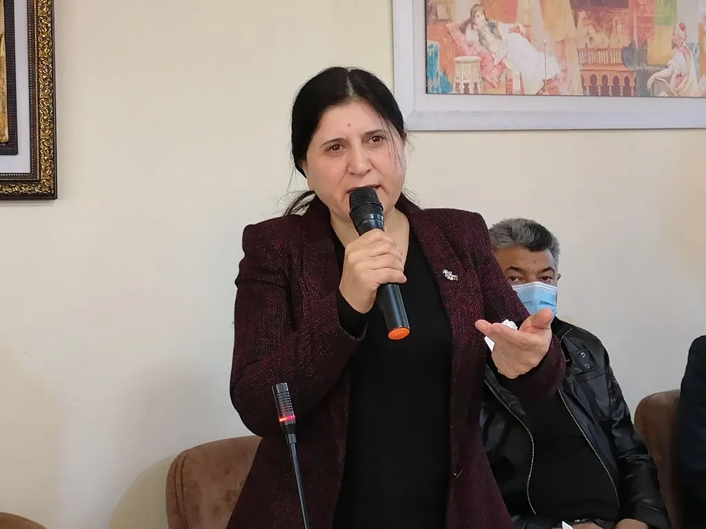 KNK li Başûr bi rûspî û rewşenbîrên herêma Raperînê re civiya