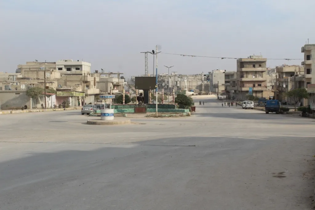 Hêzên Ewlekariya Hundirîn a Kobanê bang li şêniyan kir: Li gorî qedexeyê tev bigerin