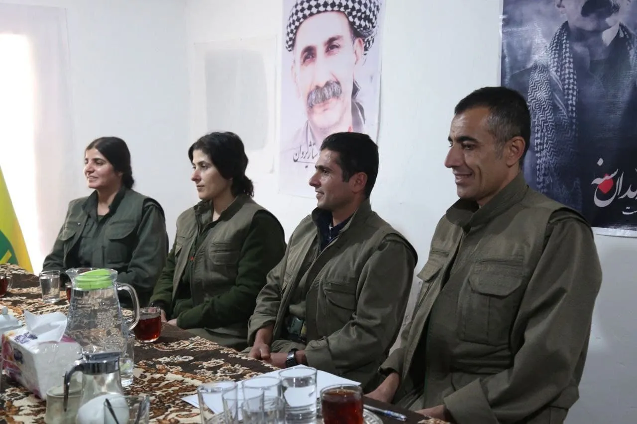 ​​​​​​​Şandeyek Kongeya Nîştimanî ya Kurdistanê serdana çiyayên Kurdistanê kir