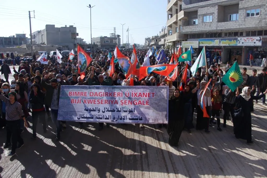 Şêniyên Kobanê piştgirî da Rêveberiya Xweser a Şengalê