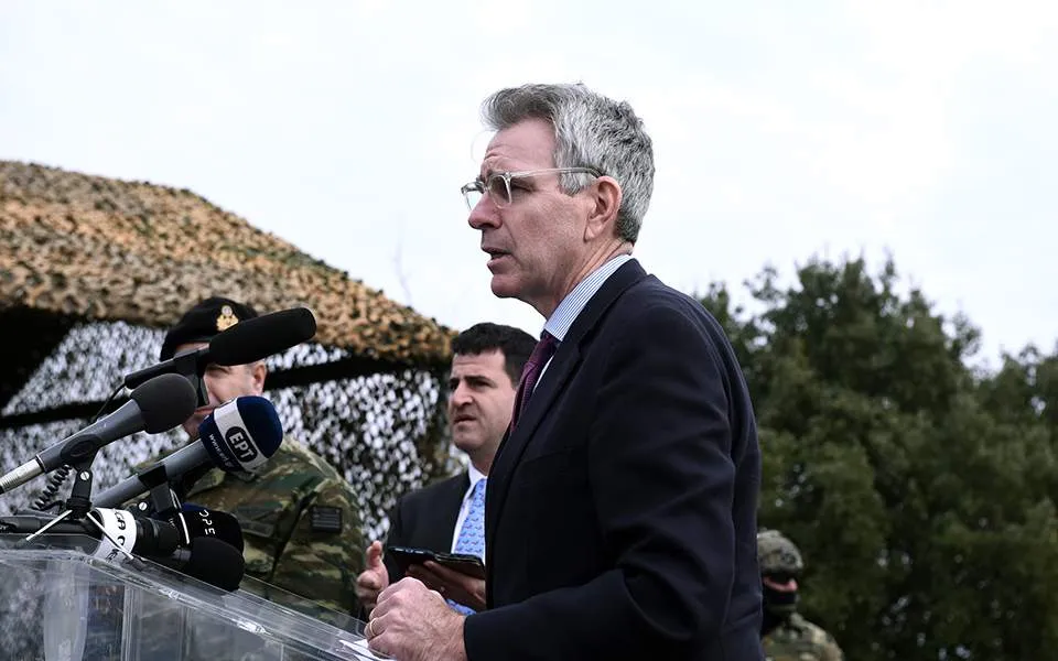 Geoffrey Beatt biryara Yewnanistanê ya kirîna F-35’an bi erênî nirxand