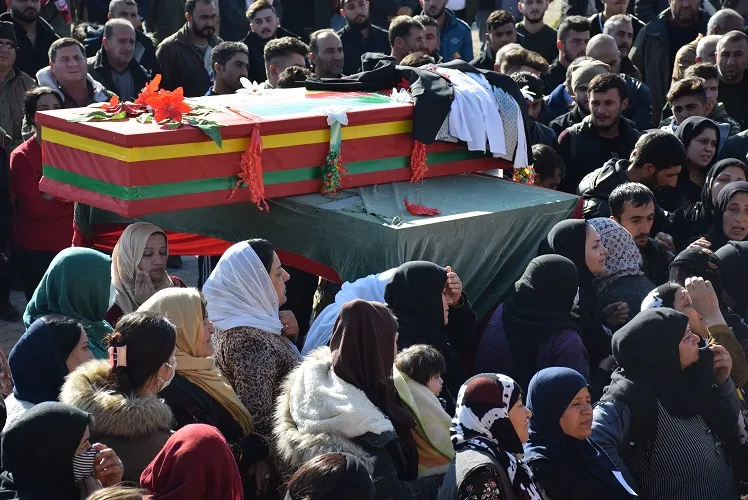 Cenazeyê şehîd Silêman li Qamişloyê hate veşartin