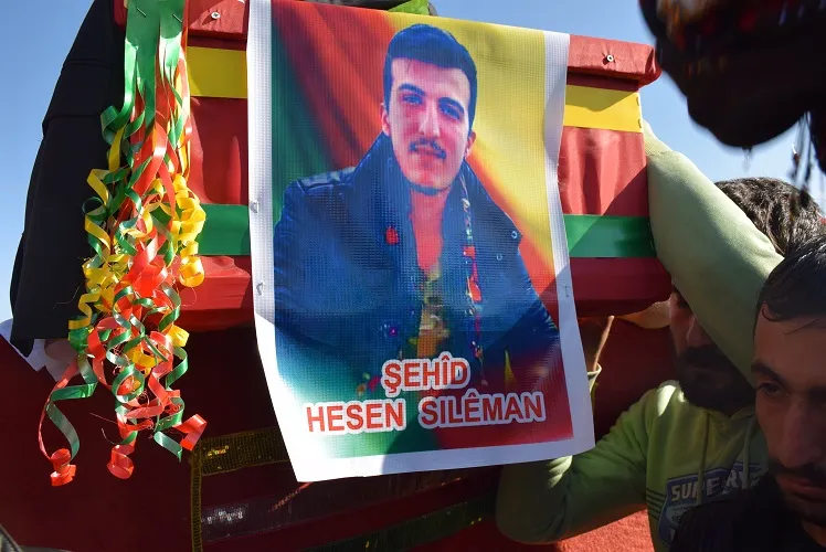 Cenazeyê şehîd Silêman li Qamişloyê hate veşartin