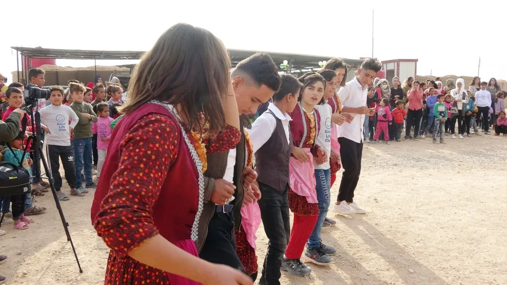 Çalakiyek ji bo zarokên kampa Girê Spî hate lidarxistin