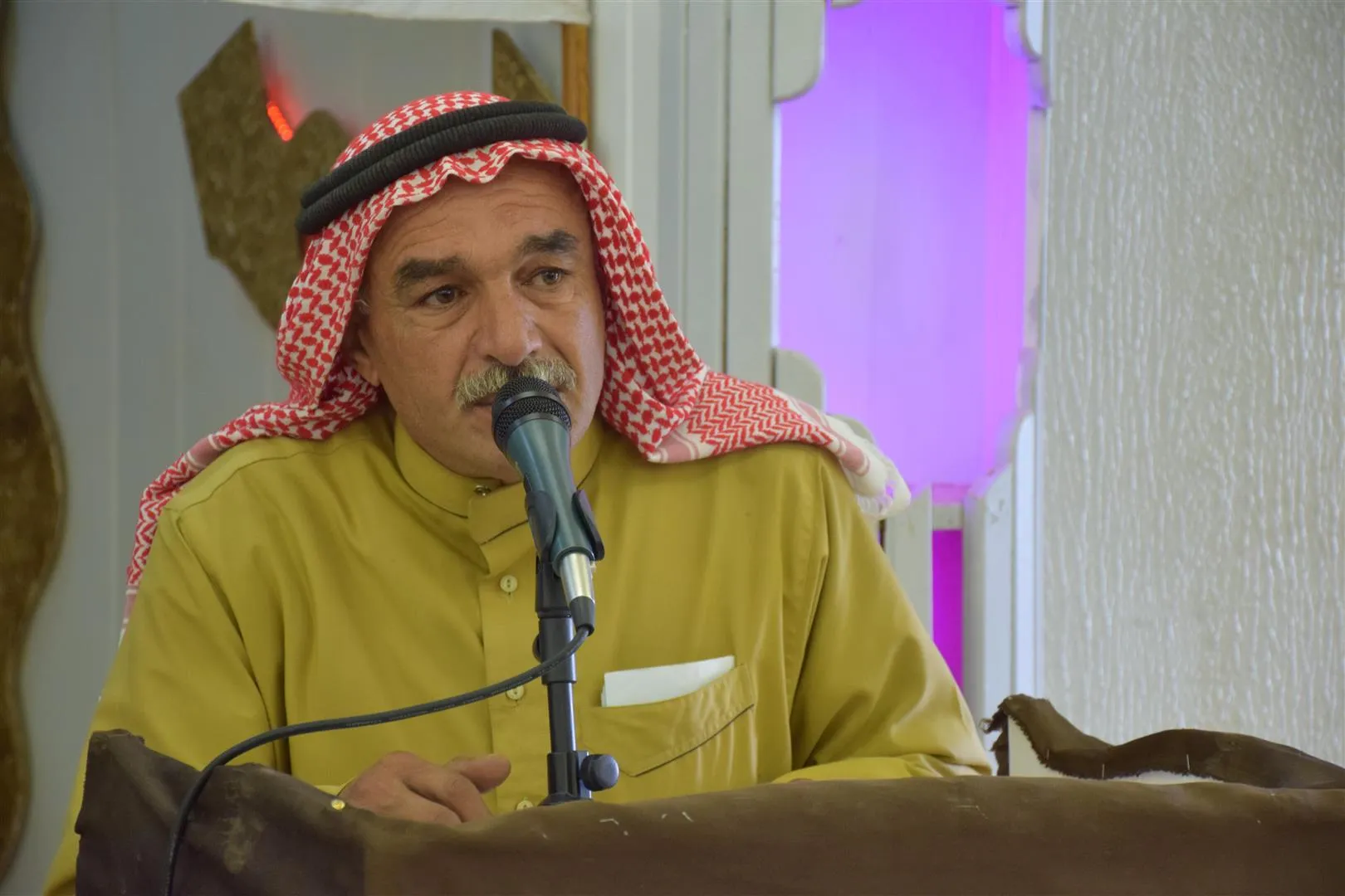 Bi helbestan berxwedan û fedakariya gelên herêmê vegotin