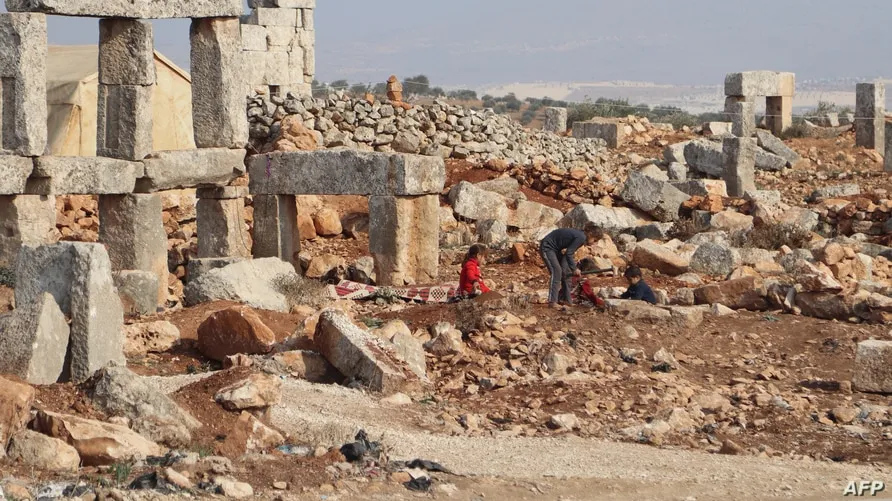 Çavdêr: Dan û standinên destûra Sûriyê nagihêjin tu encamê