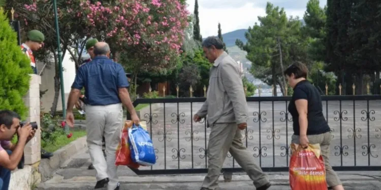 Malbatên girtiyên li Îmraliyê ji bo hevdîtinê serlêdan kirin