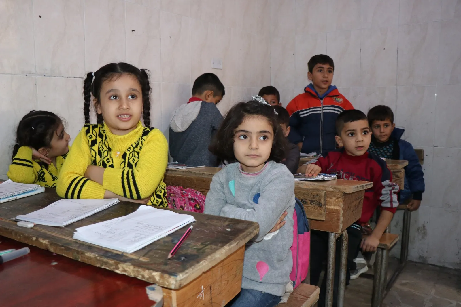 Dibistana Şehîd Qehreman Efrîn a Kurdî pêwîstiyên xwendekaran cih tîne