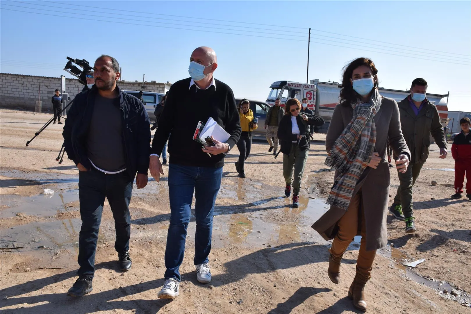 Şandeya Belcîkayê ji koçberên Serêkaniyê re: Em ê nameya we bighînin YE`yê