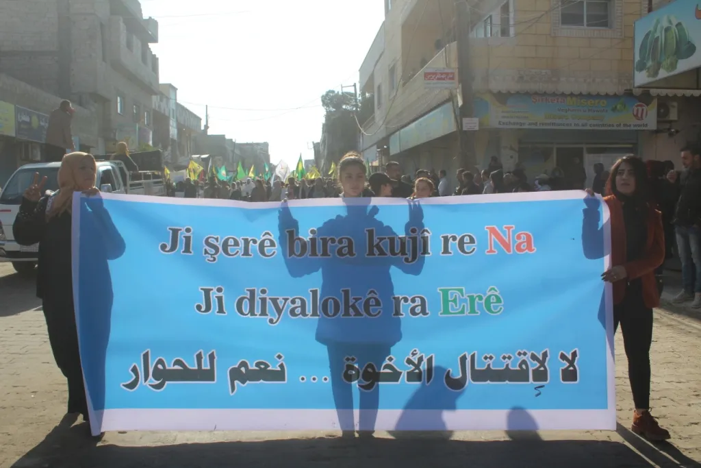 Şêniyên Kobanê êrişa PDK’ê ya li dijî gerîla şermezar kir