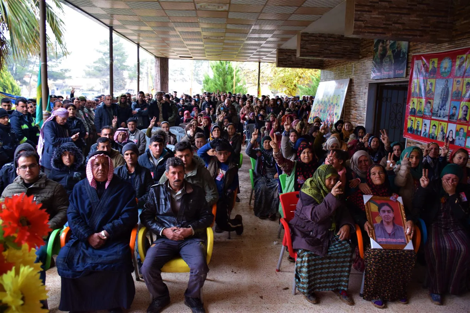 Şêniyên Til Temirê: Gerîla sembola şoreşa Kurdistanê ne û em ê piştgiriya wan bikin