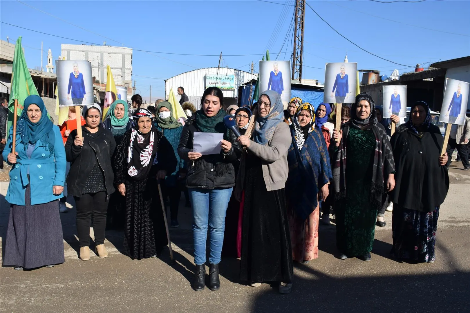 Dayîkên gerîla: Dewleta Tirk bi girtina siyasetmedaran mafên mirovan binpê dike