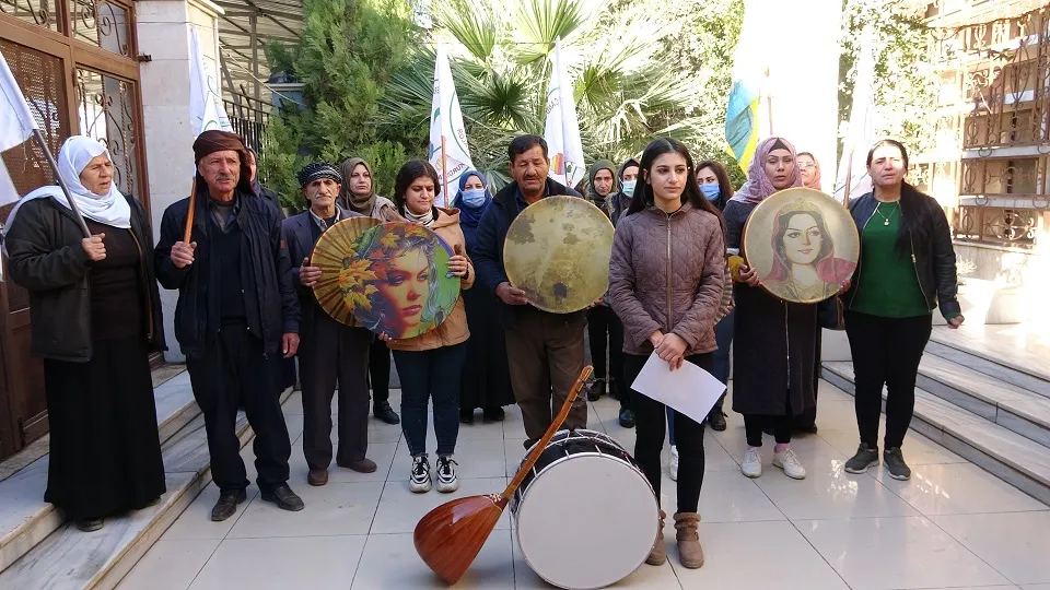 ‘Dadgeha Edaletê erkên xwe li hemberî sûcên dewleta Tirk ên li dijî jinan pêk neanîn’